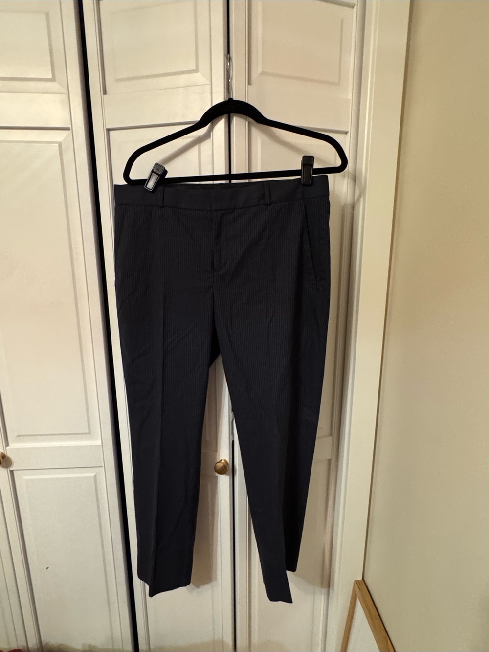 Banana Republic Avery cropped Pinstripe Pants in Dark blue